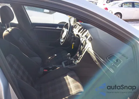 2015 Volkswagen Golf Gti 2.0T S 4-Door z USA, uszkodzony, nr VIN 3VW5T7AUXFM104649